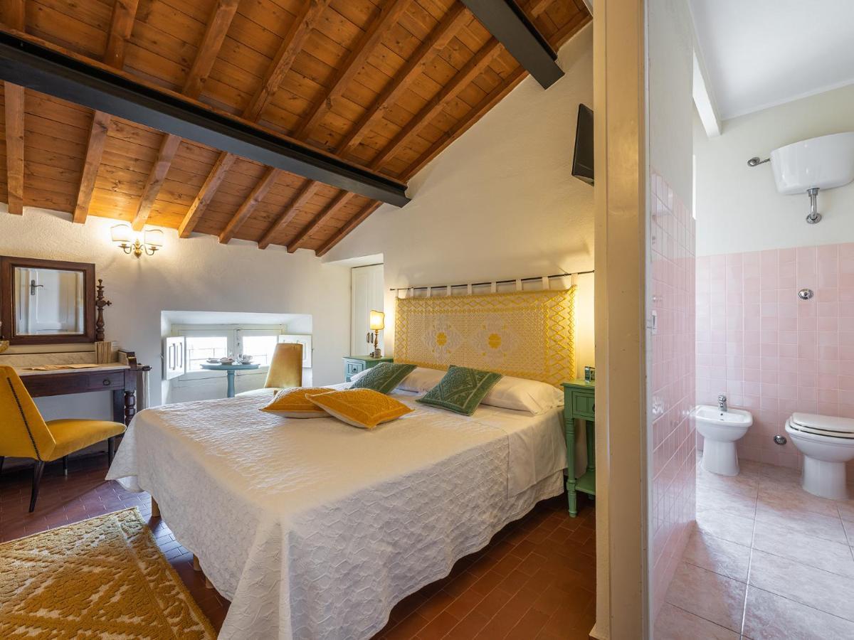 Palazzo Santa Caterina Bed & Breakfast Dorgali Dış mekan fotoğraf